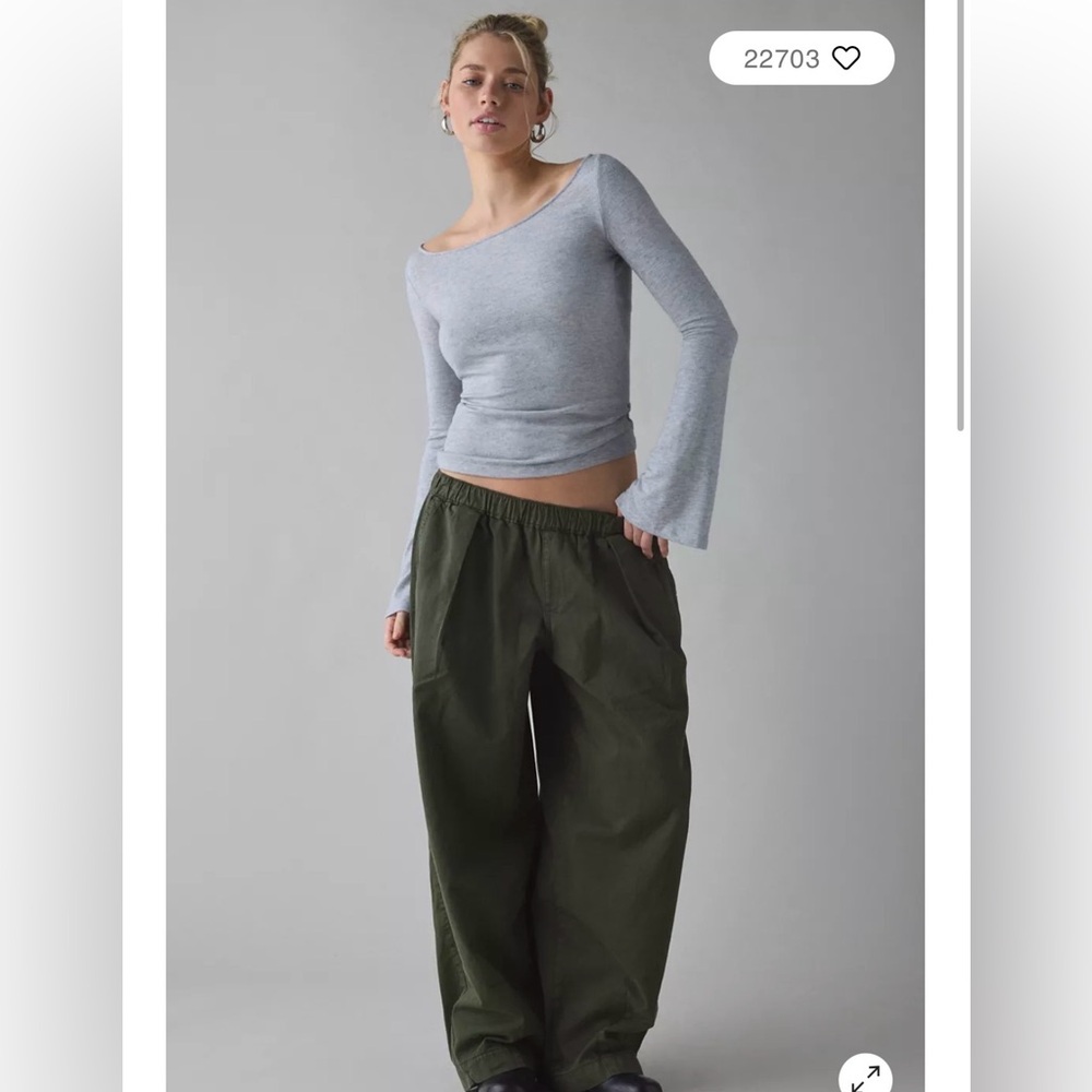 Urban outfitters BDG Bobbi baggy pull on pants EUC size Medium Holly green
